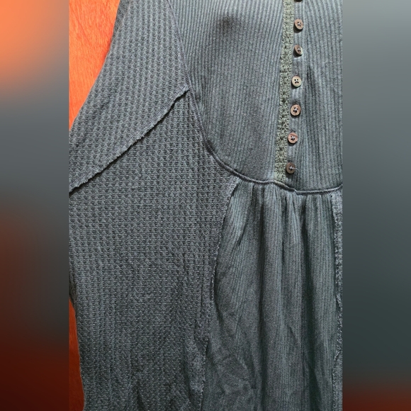 Free People women's green/teal Button-Up waffle Top szM - Picture 4 of 8